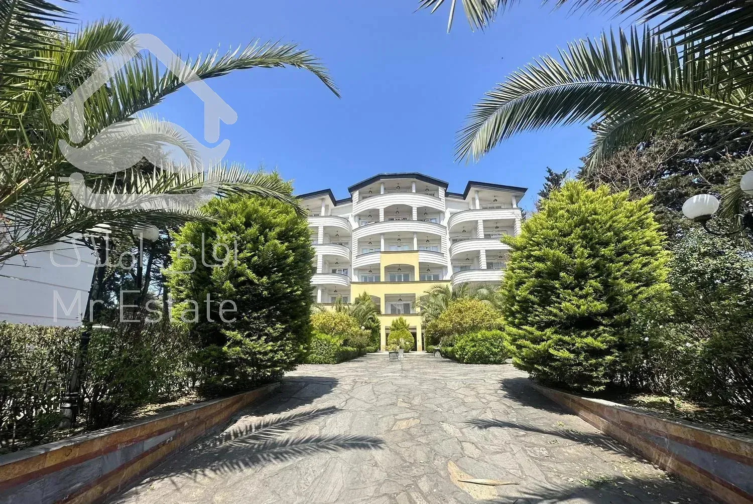 اپارتمان 335 متری چشم انداز دائم طبیعت