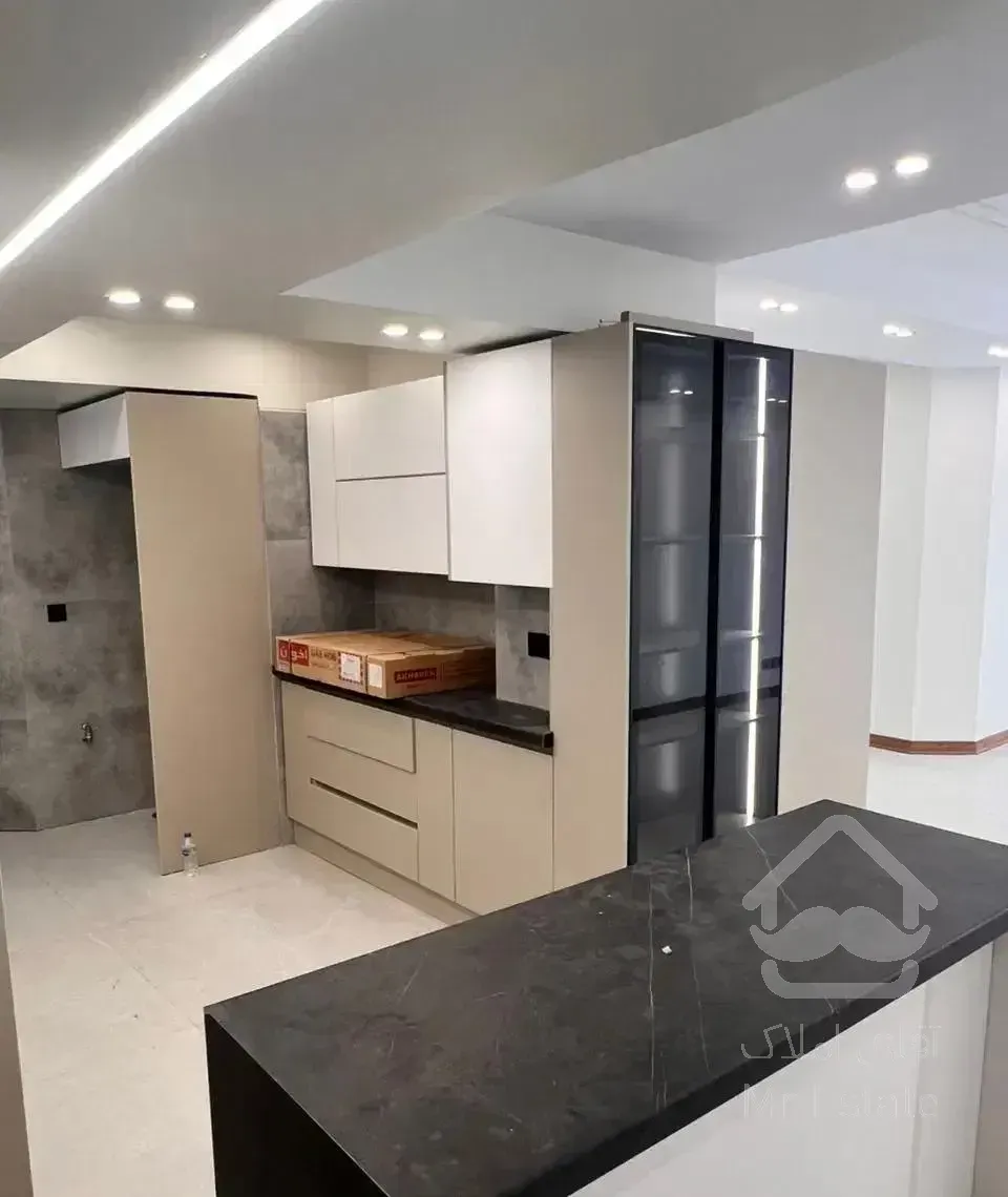 ۱۲۷ متر ۳ خوابه جنوبی سند چیتگر دریاچه