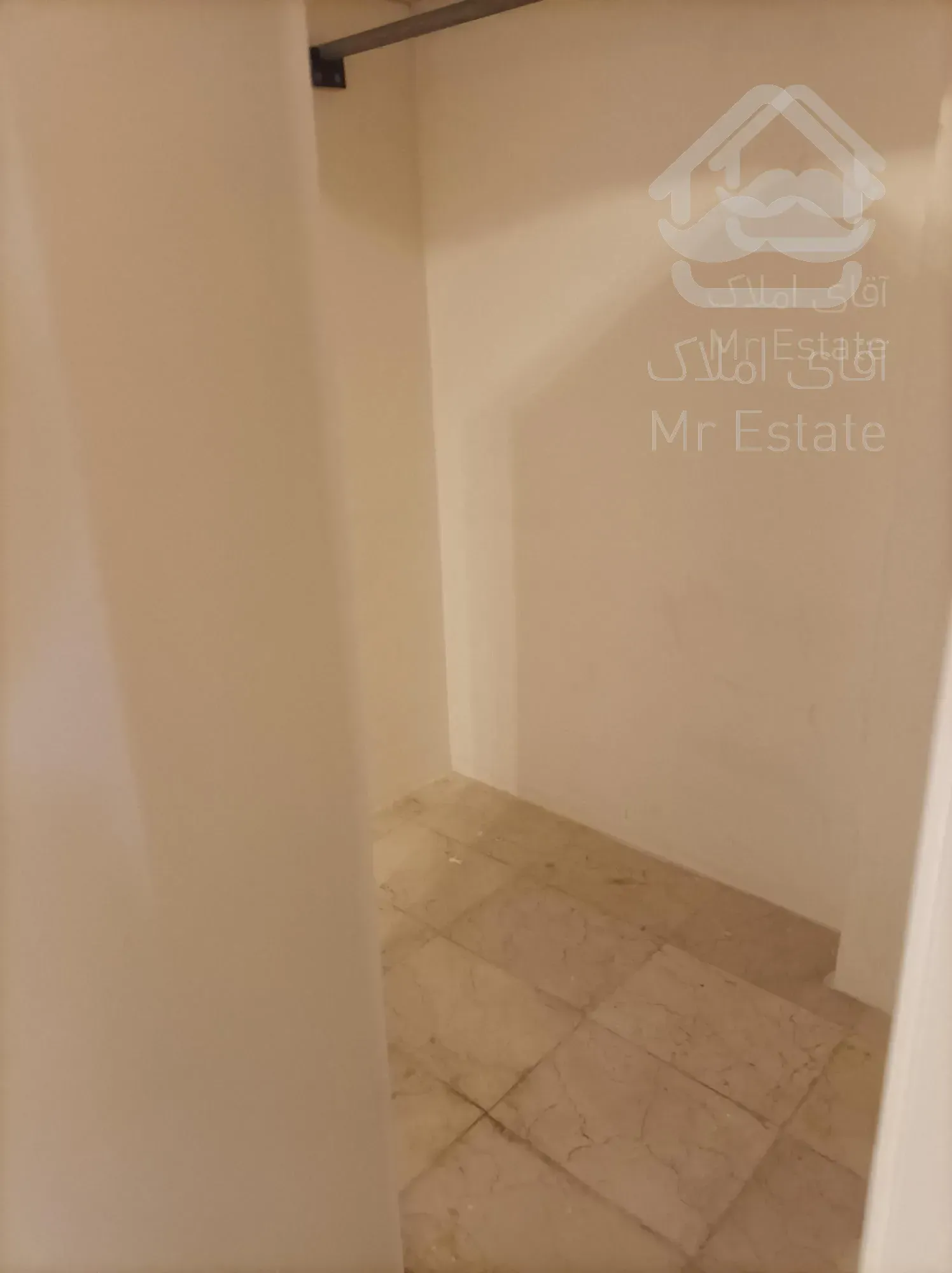 ۱۲۷متر تکواحدی۵ساله سالن نورجنوب اقبالپور