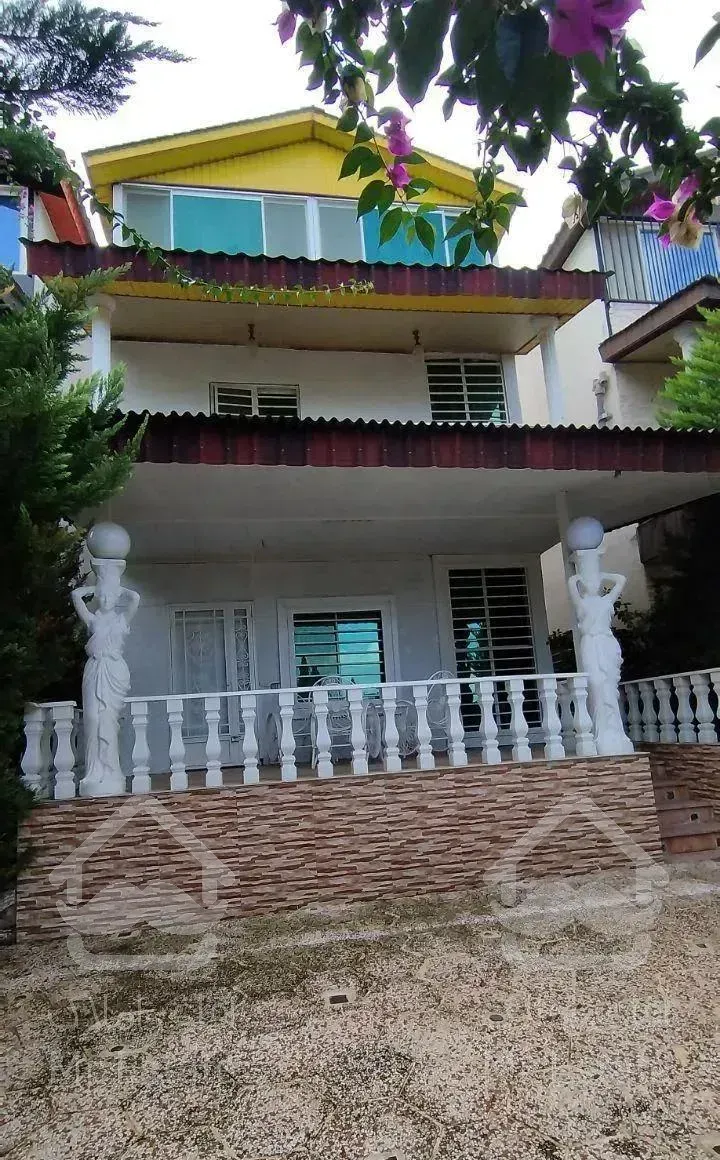 ویلا نخ شمال ۲۳۰متری/سندتکبرگ/شهرکی