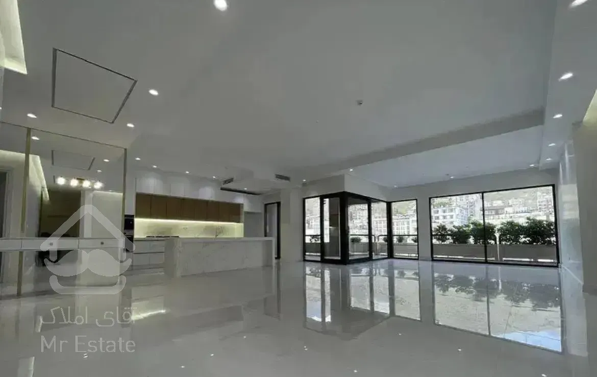 ۲۰۰متر/فول امکانات/نوساز