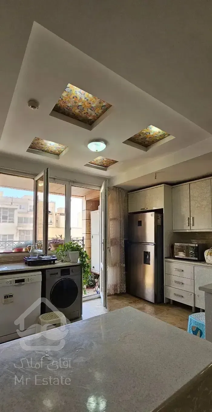 آپارتمان۱۲۰ متری/۲ خوابه/فول امکانات