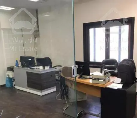 ١٢٠متر ٣ اتاق، سند اداری، بر اصلی ،تمام مشاغل