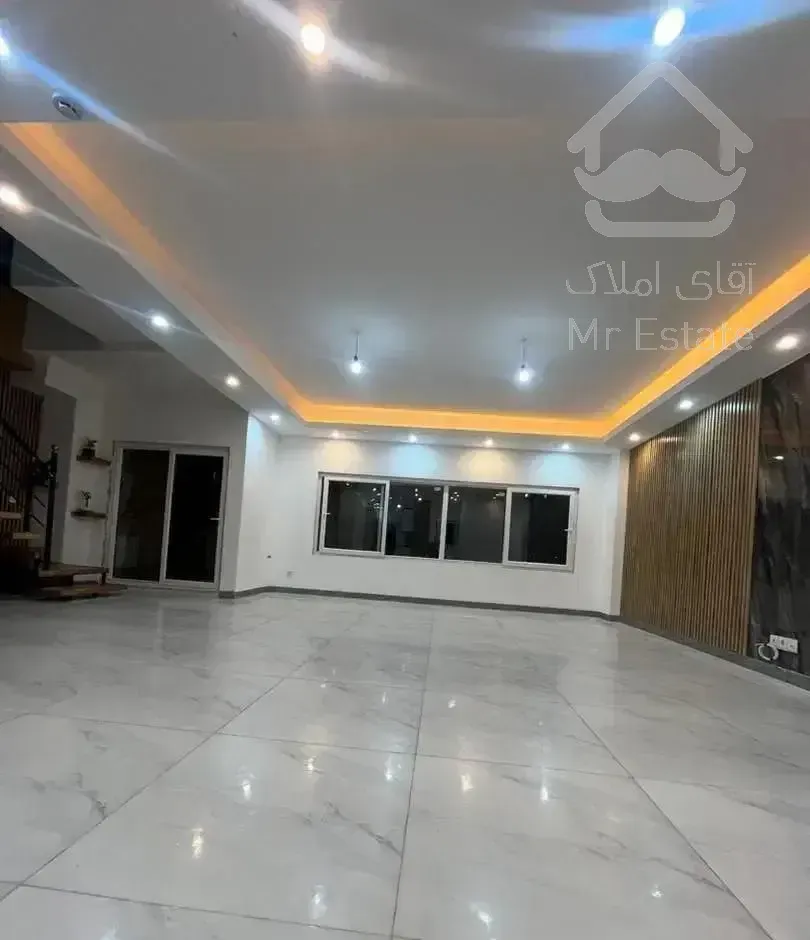 ۱۸۰ متر آپارتمان دوبلکس تراس باویو زیبا