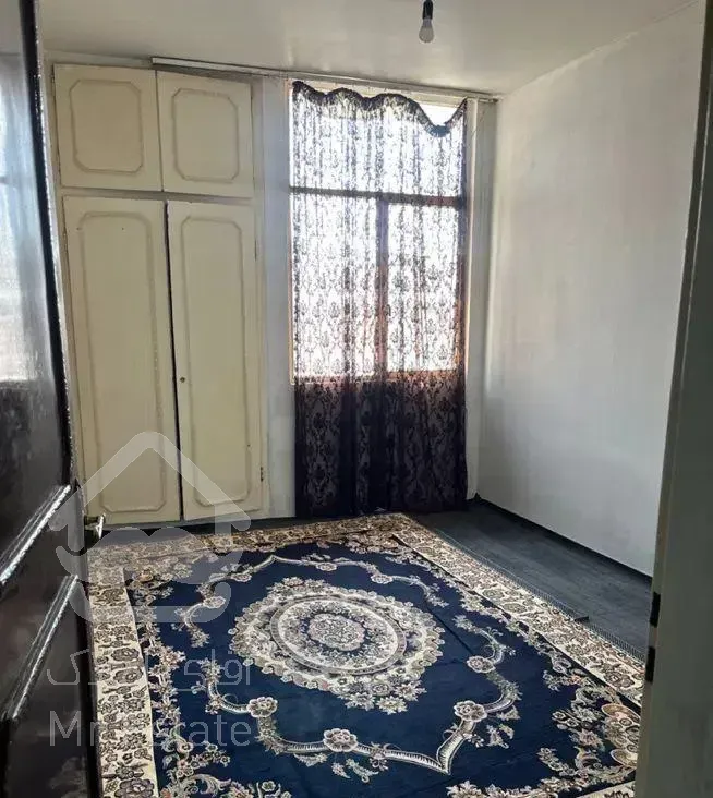 فروش آپارتمان ۱۰۵ متری ۲ خوابه طبقه ۴ در بهارستان