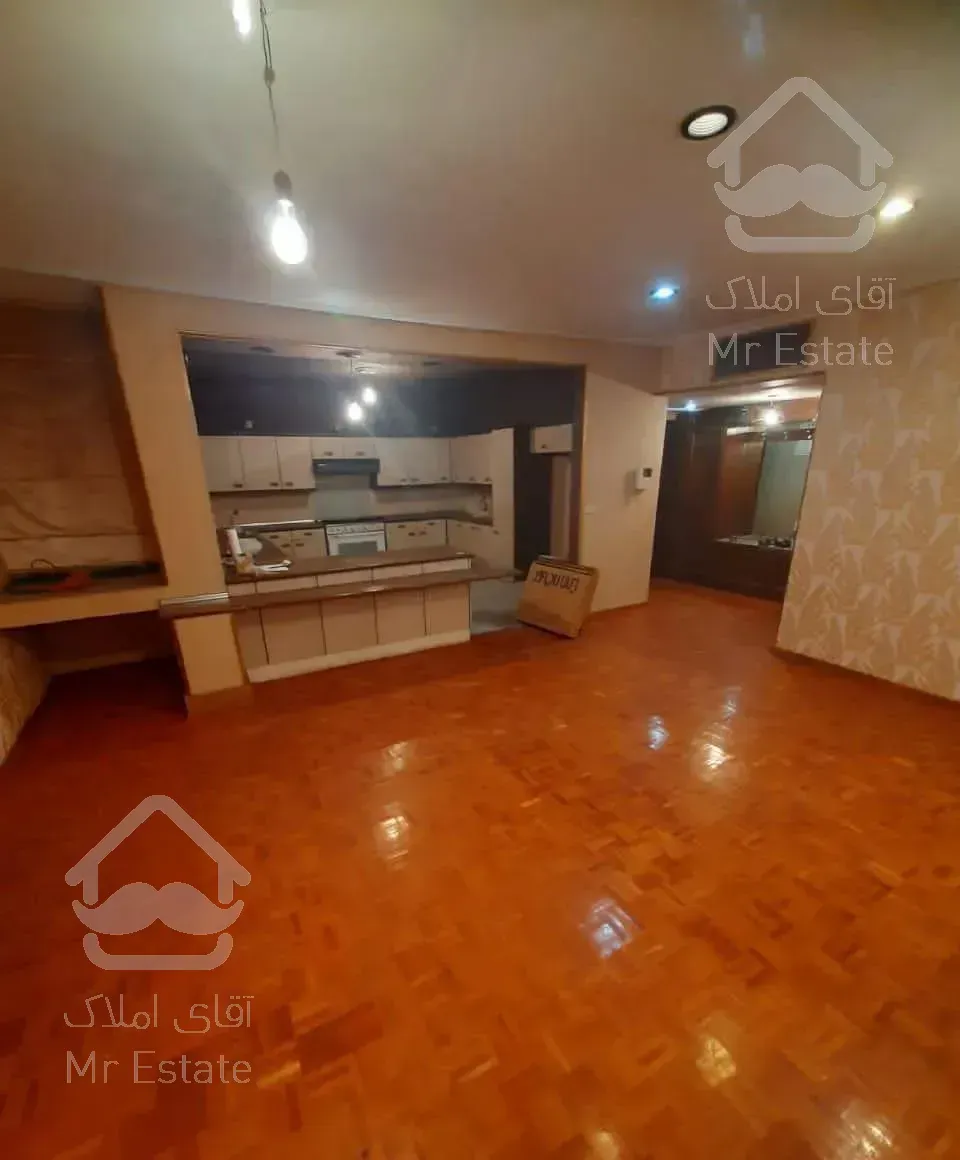 آپارتمان 160 متری 3 خواب در گاندی