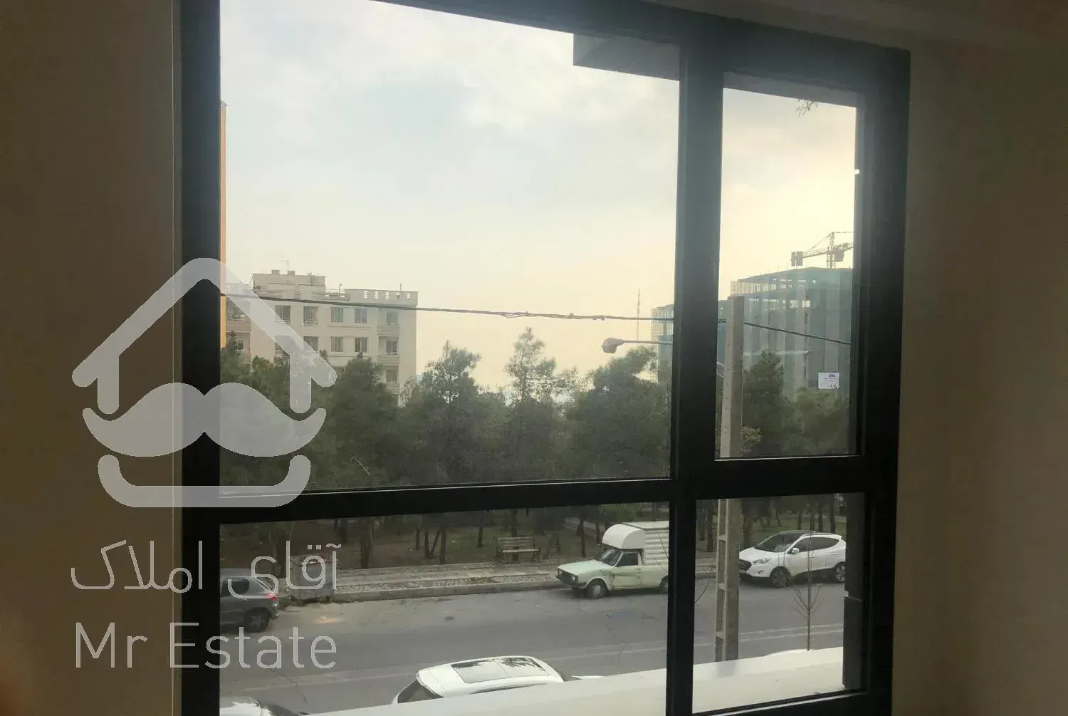 آپارتمان ۱۶۰متر ویوی شهر سعادت آباد ۲پارکینگ