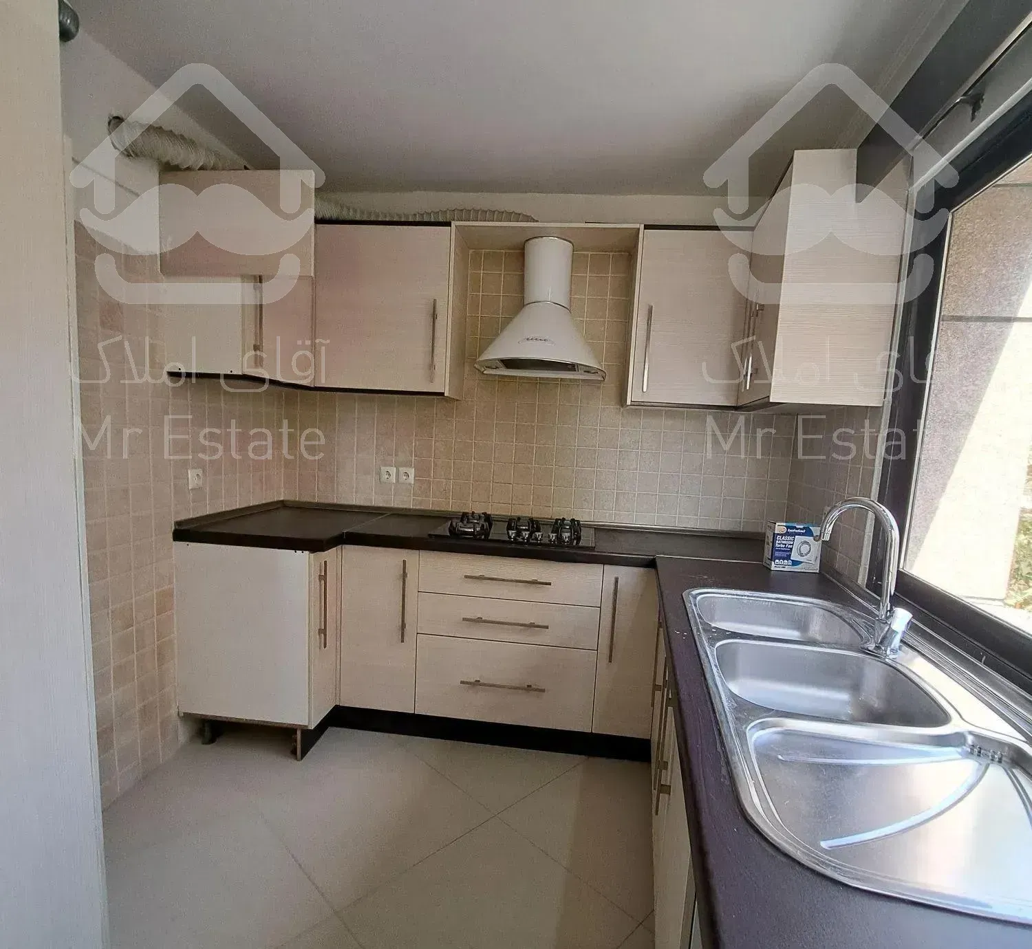 اپارتمان کامرانیه جنوبی ۹۰متر شیک و به روز