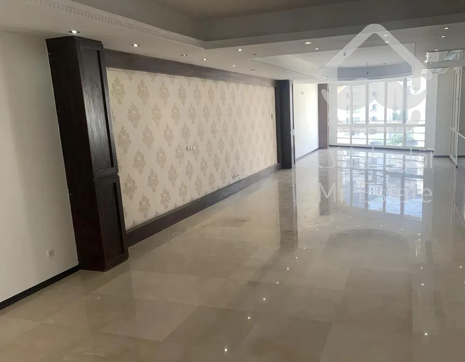 * صاحبقرانیه/۱۸۵متر/فول مشاعات *