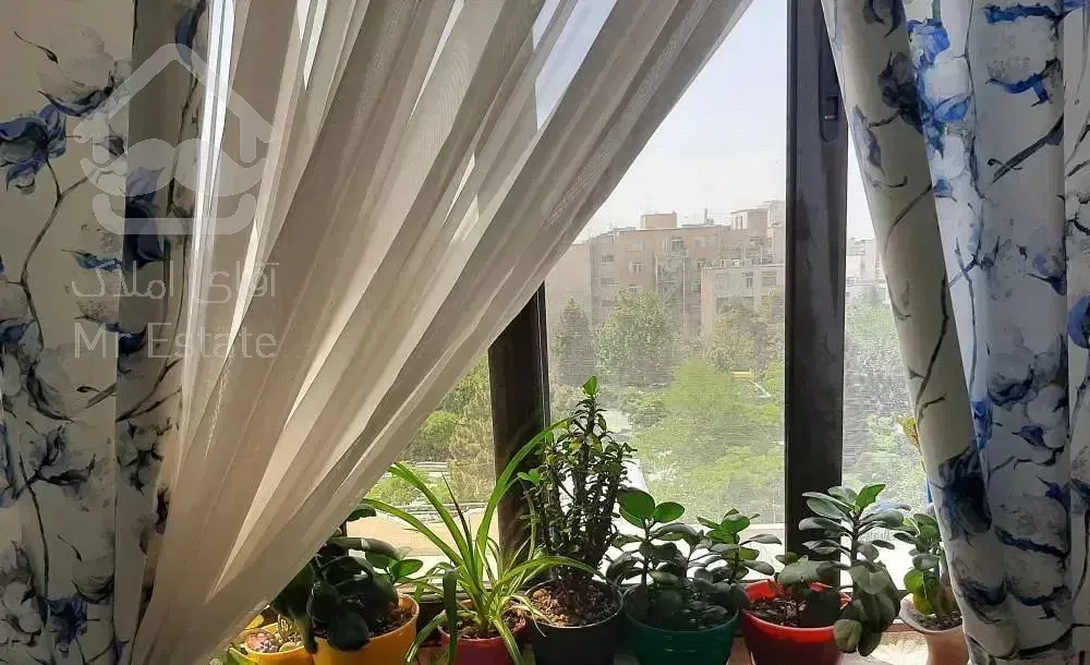 ونک شیراز جنوبی۱۸۳متر ۳خواب بدون مالک