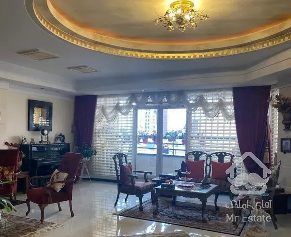 ۱۷۰متر فرمانیه غربی ۳پارکینگ فول ۷ساله