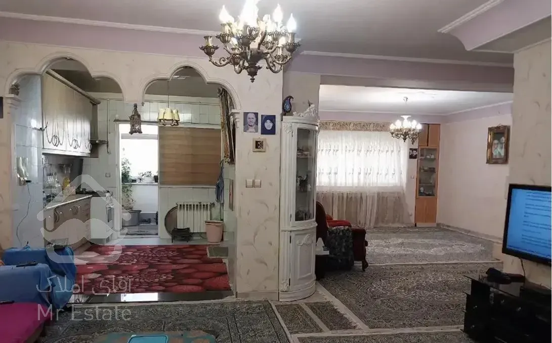 اپارتمان ۱۳۳متری ،۳خواب ،فازدوم شهرک محلاتی