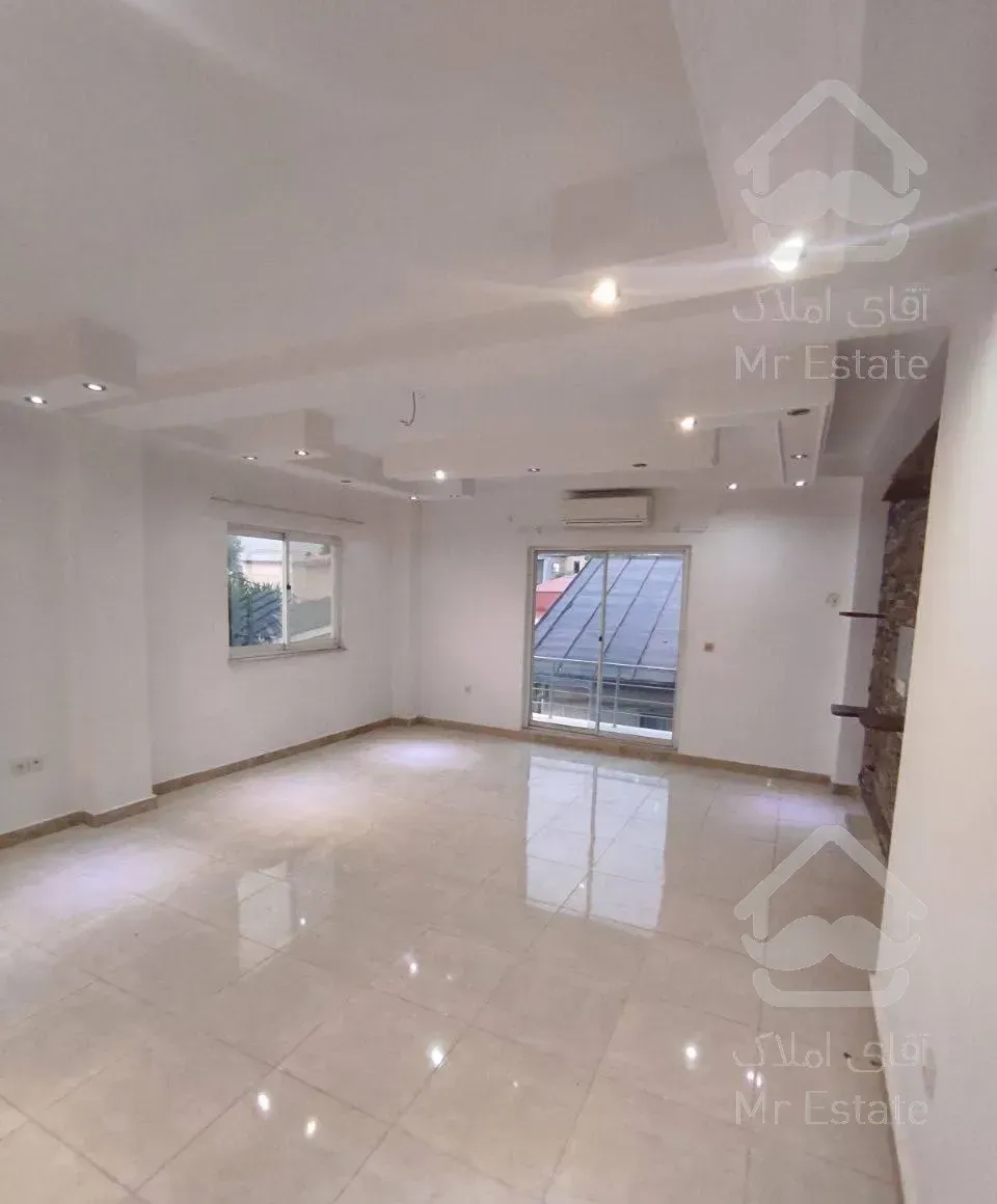 اجاره خانه ۱۳۰ متری طبقه اول در چالوس