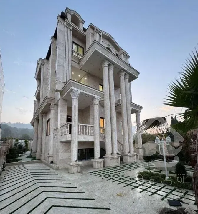 فروش خانه ویلایی۶۰۰ متربنا۵خوابه٪استخرسوناجکوزی