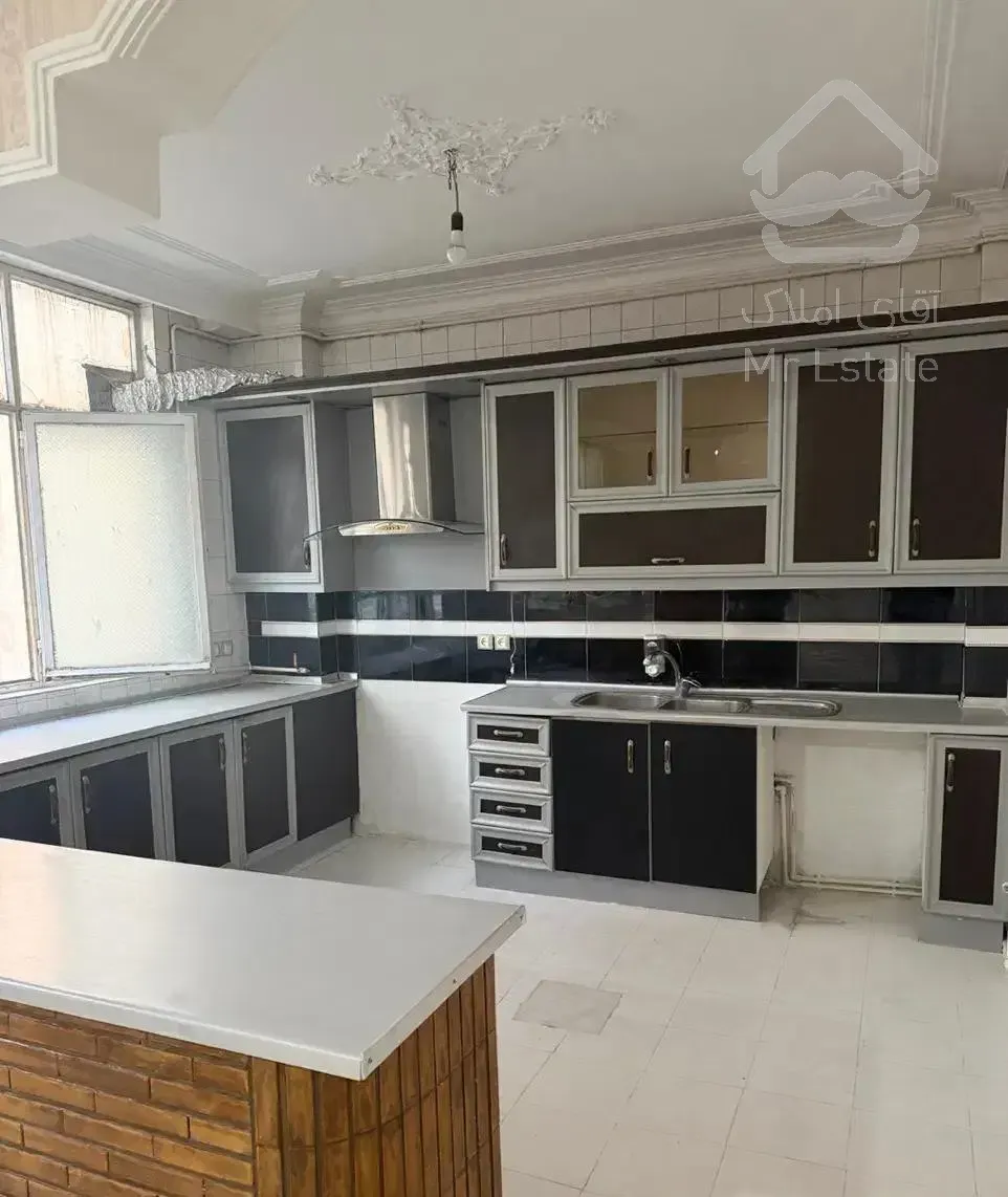 ۹۵متر. ۲خواب. طبقه چهارم. برشفایی