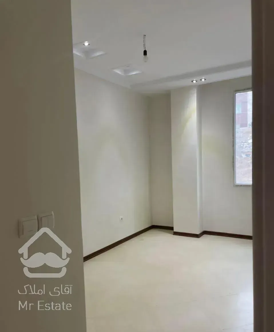 آپارتمان ۱۱۰ متری ، ۲ خواب ، قابل تبدیل