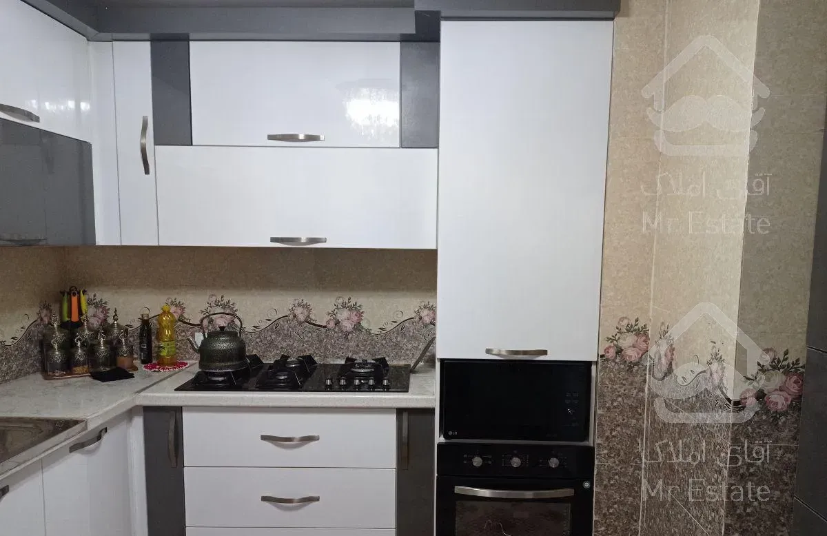 واحد 112 متری از ساختمان پنج واحدی در صدرا کوهسار