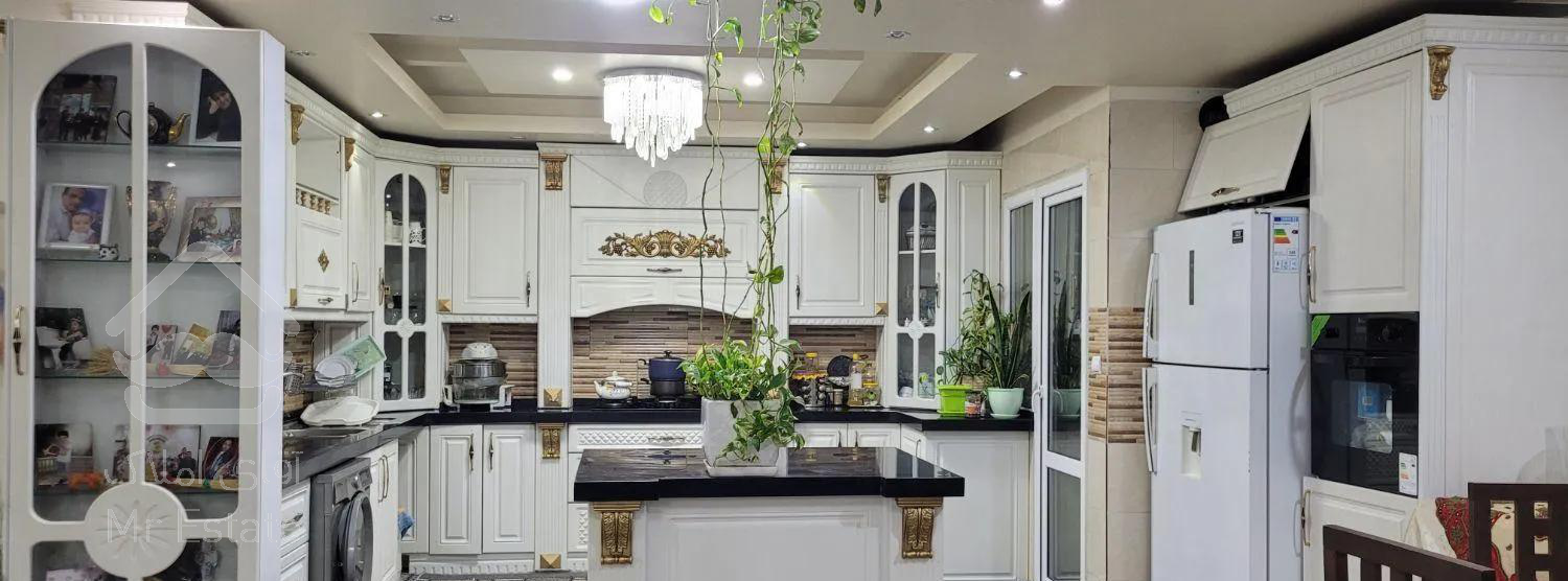 فروش آپارتمان ۱۳۶ متری در تهران نو