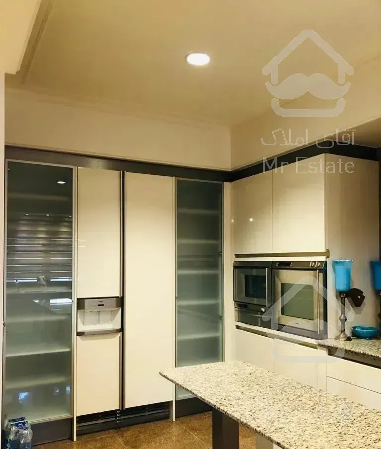 ۲۳۰متر/کلید نخورده/