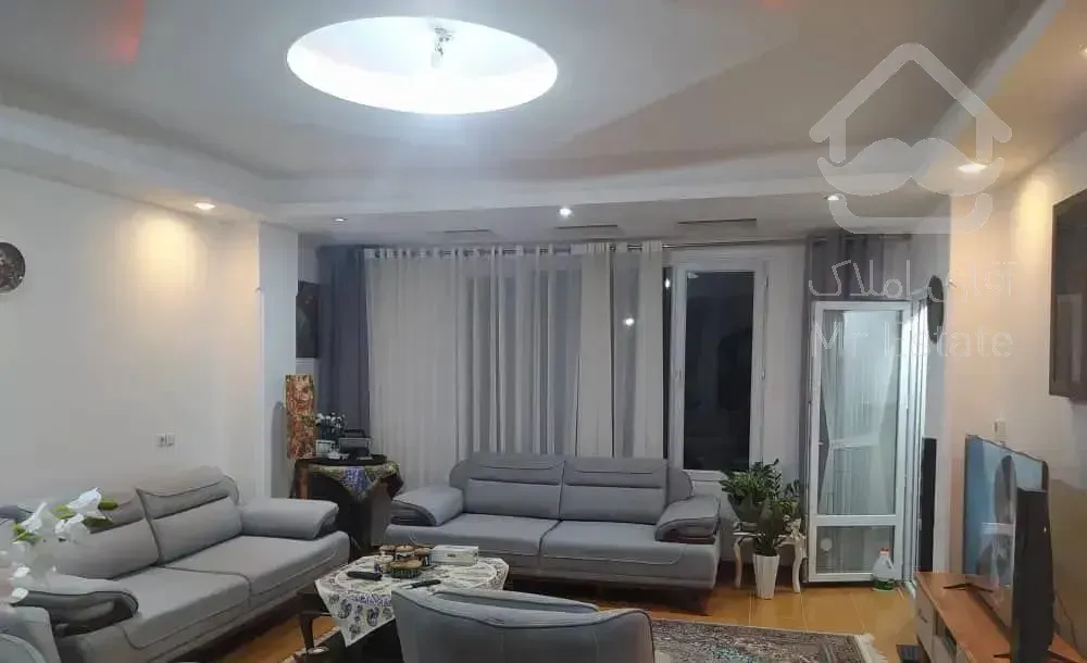 ۸۰ متر خیابان کارگر زوج/ پارکینگ قید / فول امکانات