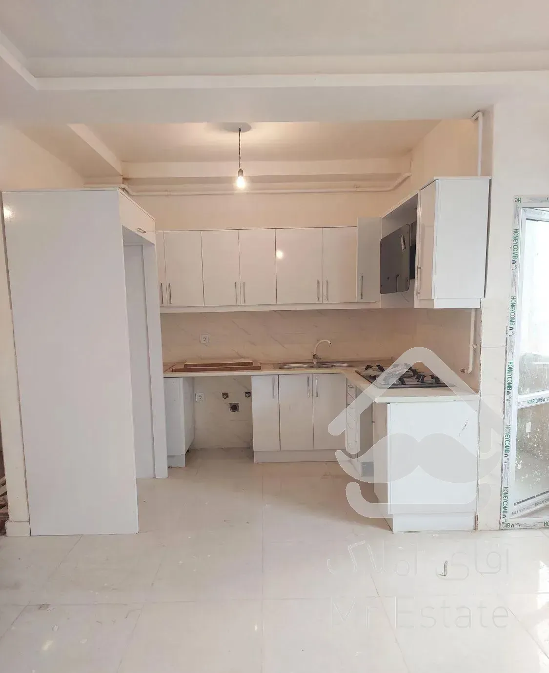 واحد‌ ۸۰متری ۲خوابه