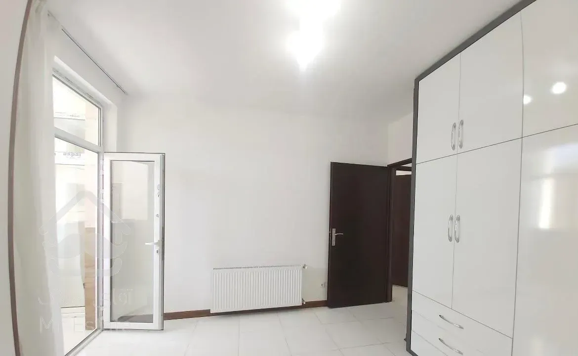 آپارتمان ۱۱۶ متری،۲خوابه،طبقه اول ،نورگیر