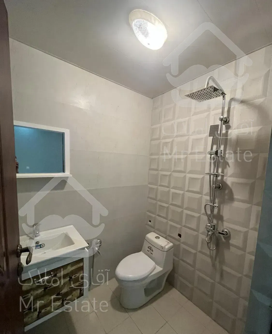 ویلا نوساز استخر نما سنگی سند شش دانگ ۱۸۰ متری