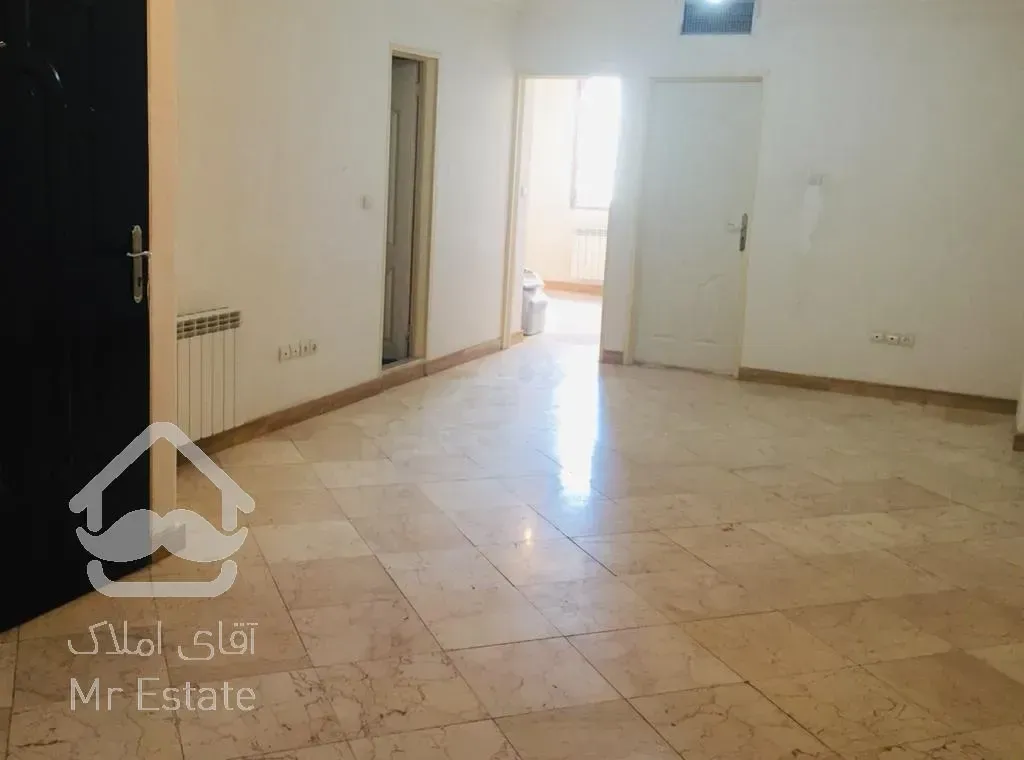 آپارتمان ۶۷ متری دو خواب امکانات عالی سال ساخت ۱۳۹۳