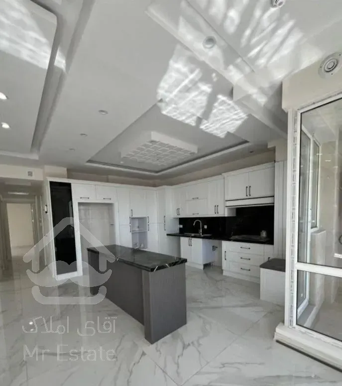 105م/2خ فول امکانات/سالن پرده خور/سرمایه گذاری