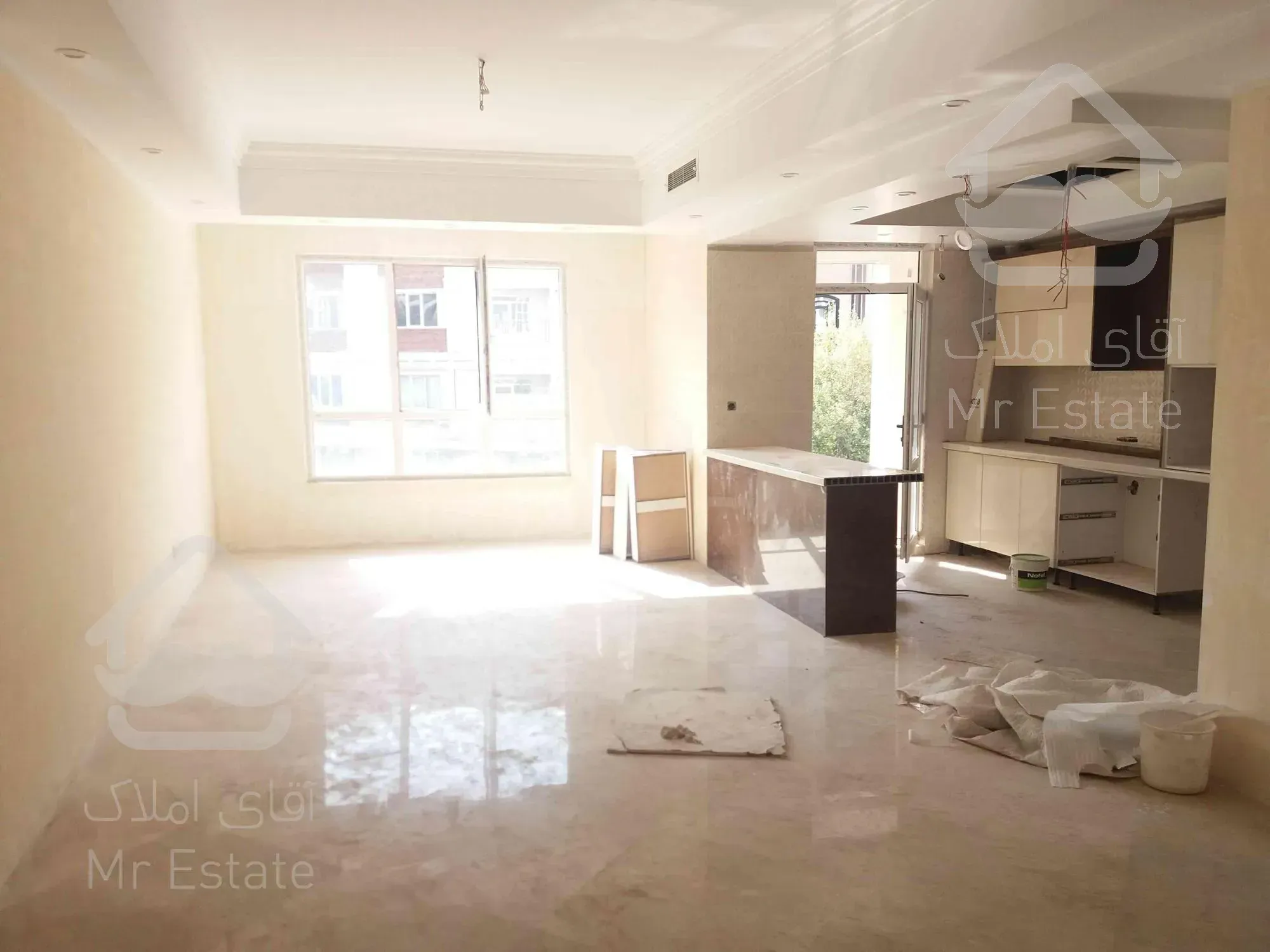 خریدوفروش۱۲۵متری/سه اتاق/نوساز/ موقعیت اداری