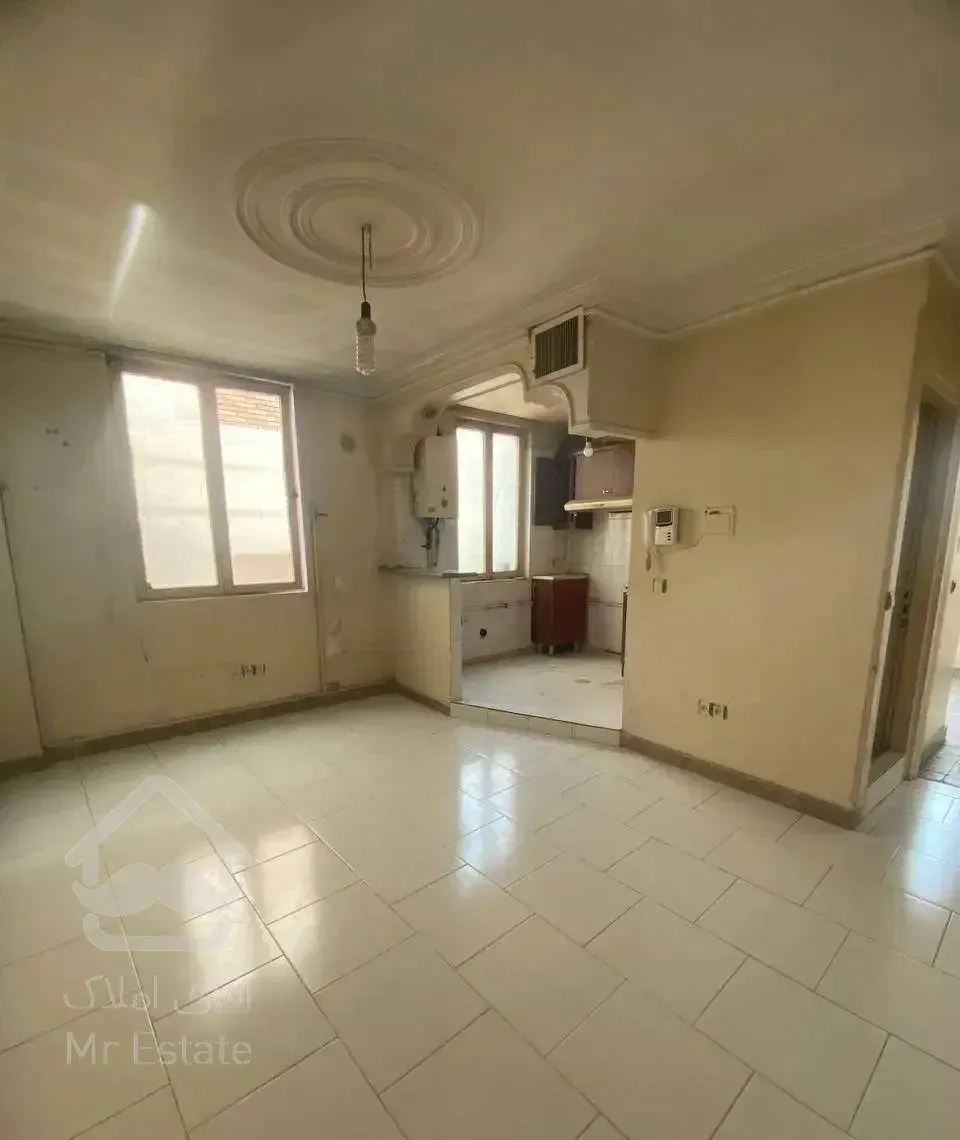 آپارتمان ۶۰متر تک واحدی طبقه دوم پارکینگ ماشین