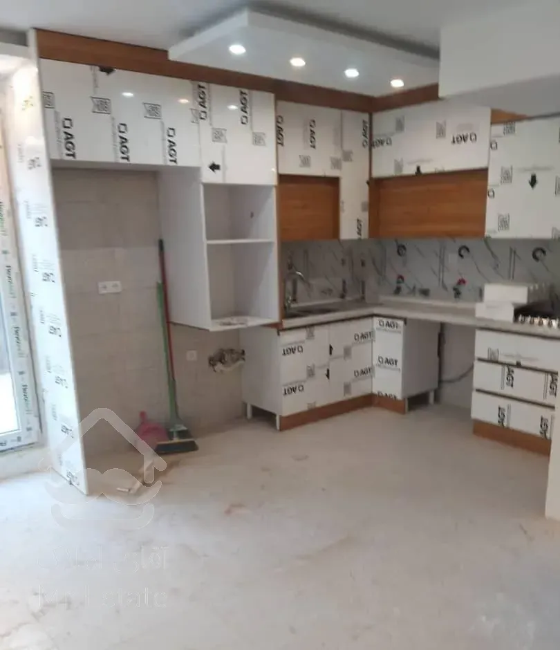 فروش آپارتمان ۹۱ متری ۲ خوابه همکف در بهجت‌آباد