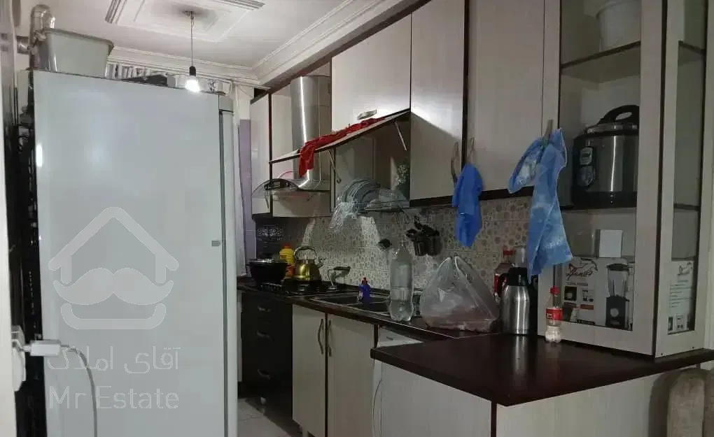 ۶۸متری یک خوابه خ کمیل.طبقه اول و چهارم