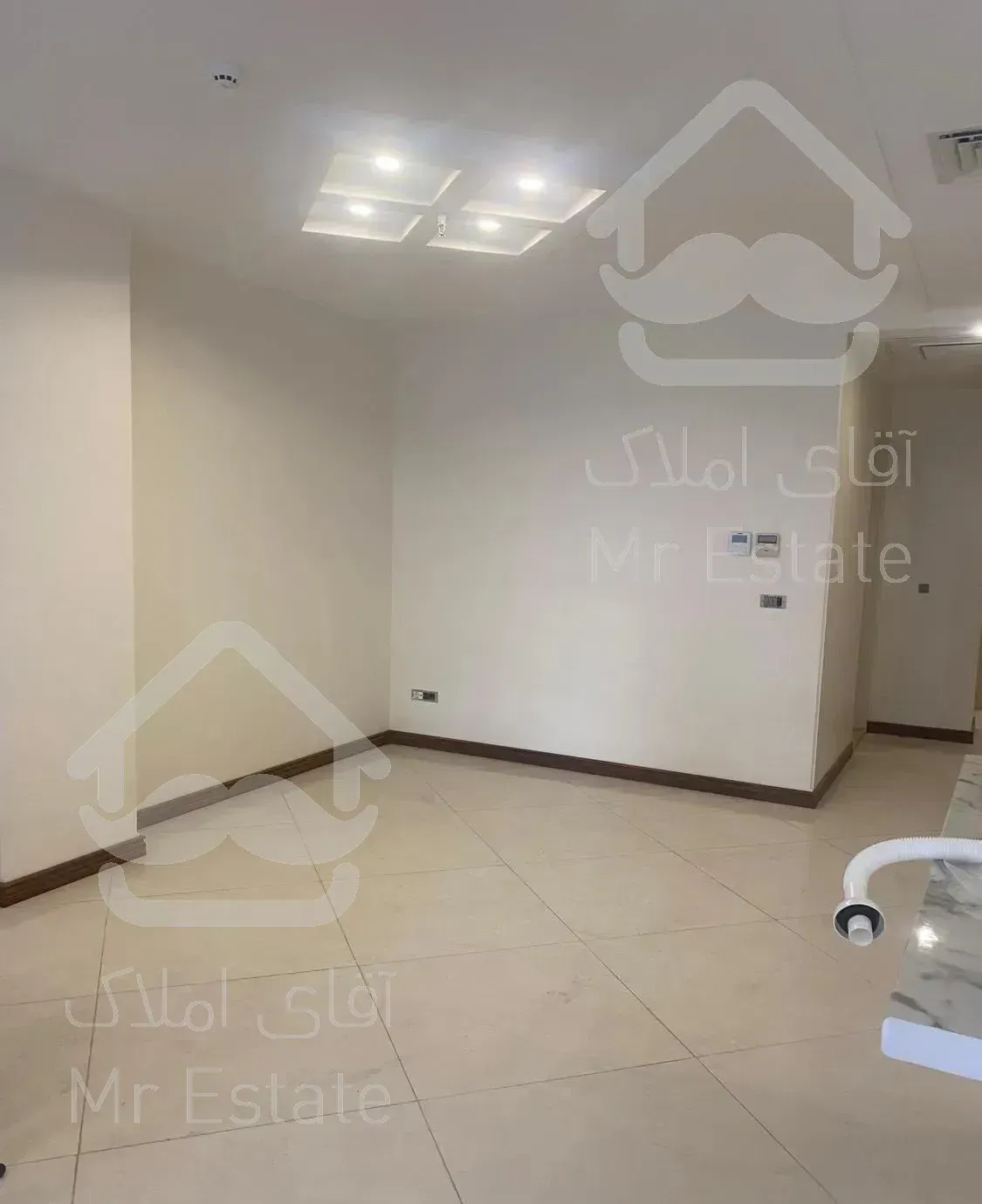 ۱۱۴ متر  لارستان