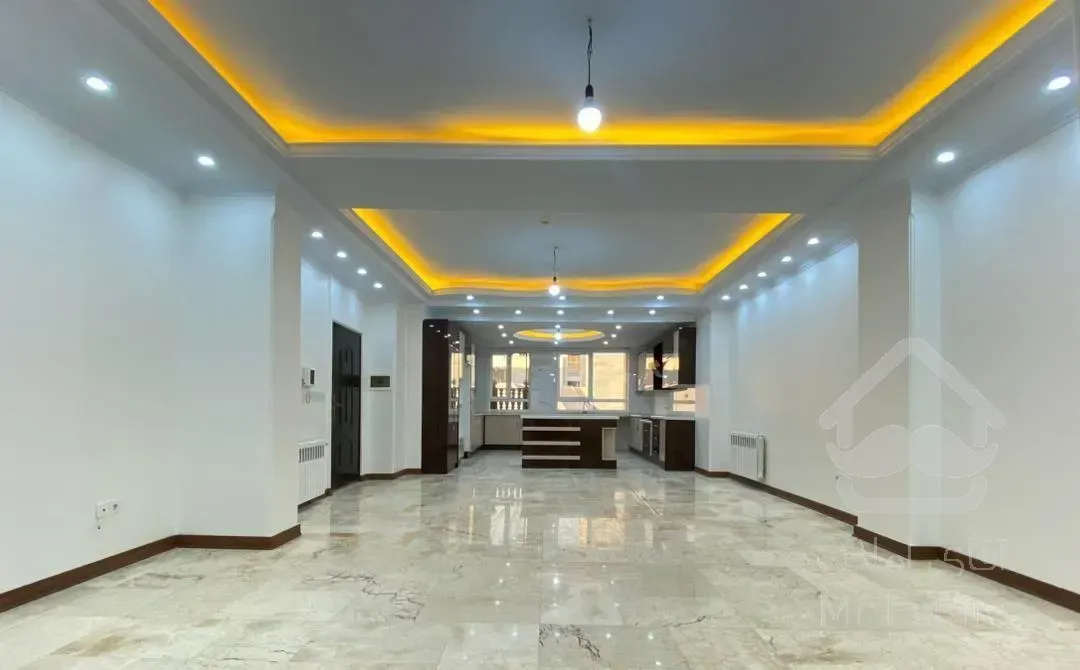 فروش ۱۰۰ متری ۲ خوابه فول امکانات در خواجه عبدلله