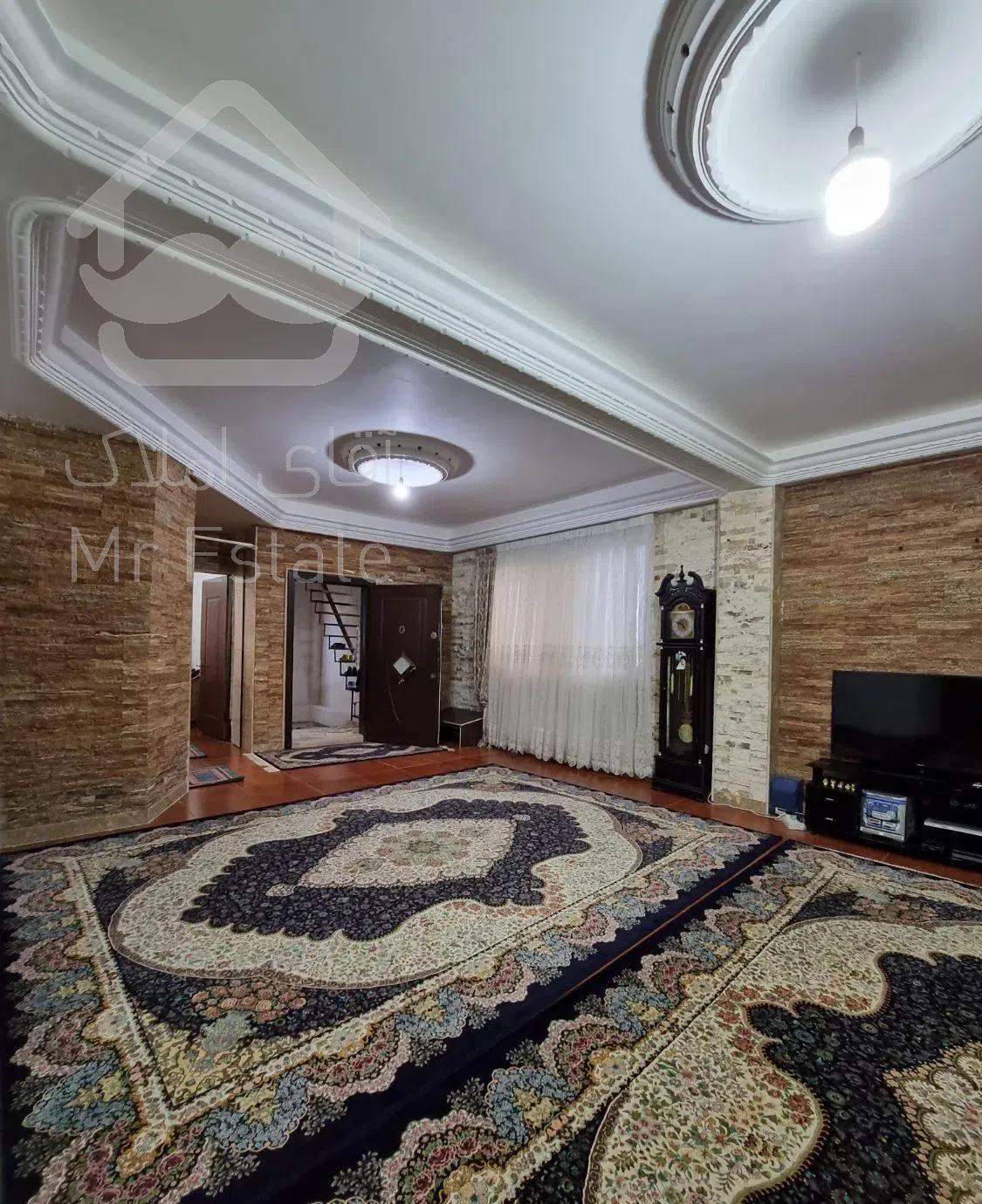 رهن آپارتمان ۱۳۰ متری/۲طبقه۲واحد/کیاشهر/دارای حیاط