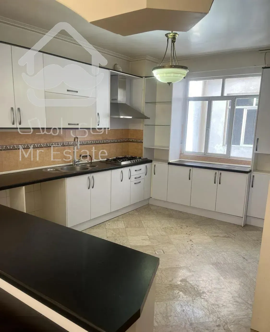 پاسداران - گلستان ها ۱۴۵ متر تاپ لوکیشن