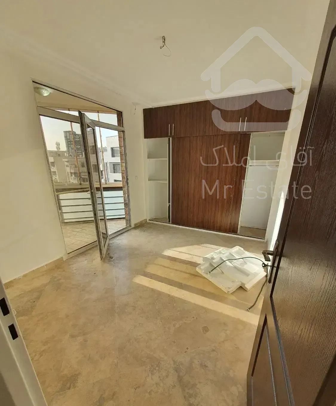 ۱۰۰ متر آکواریوم