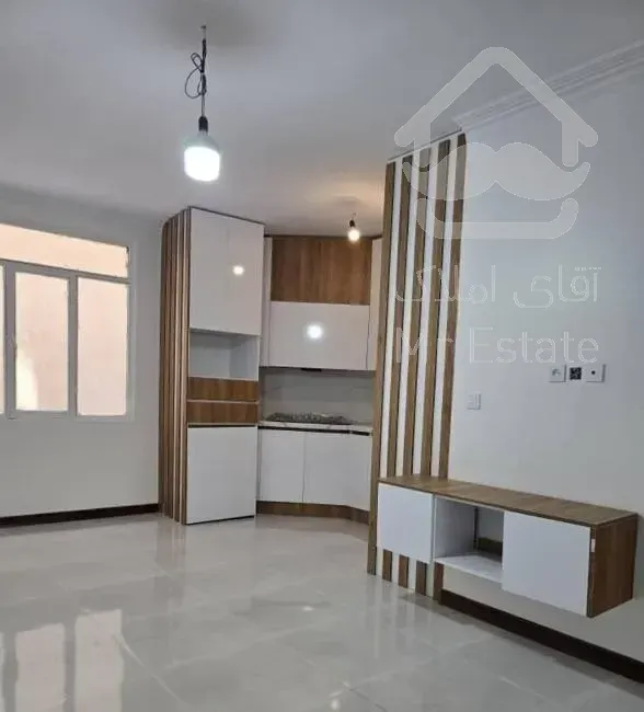 ۵۰ متر پارکینگ دار / طبقه اول / پکیج‌/ ارومیه