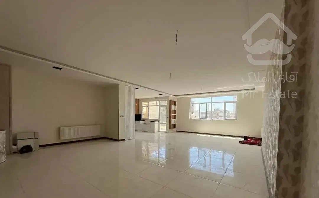 ۱۸۹متر صفر چسبیده به مترو/تکواحدی/۲پارکینگ/کارنو