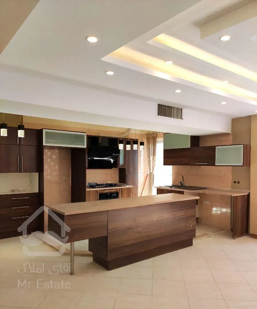 فاز۲محله ۳ طبقه ۷ جنوبی ۹۷ متری