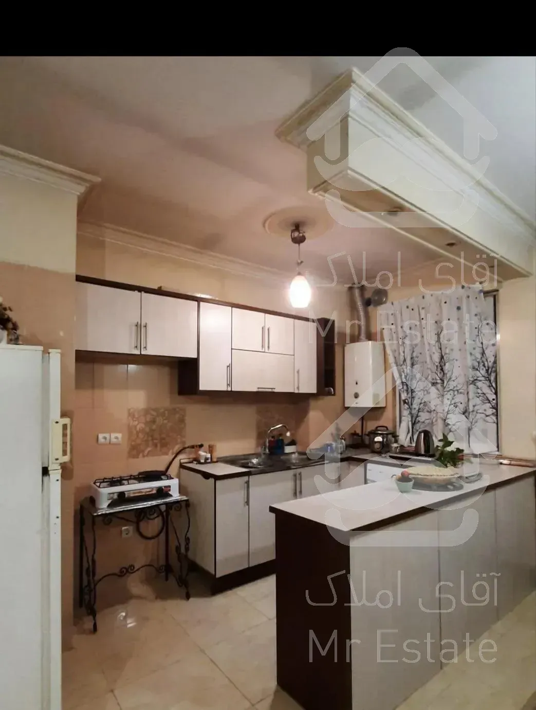 گلبرگ غربی،خ صفایی،۴۸متر،۱خ،تکواحدو بدون‌مالک