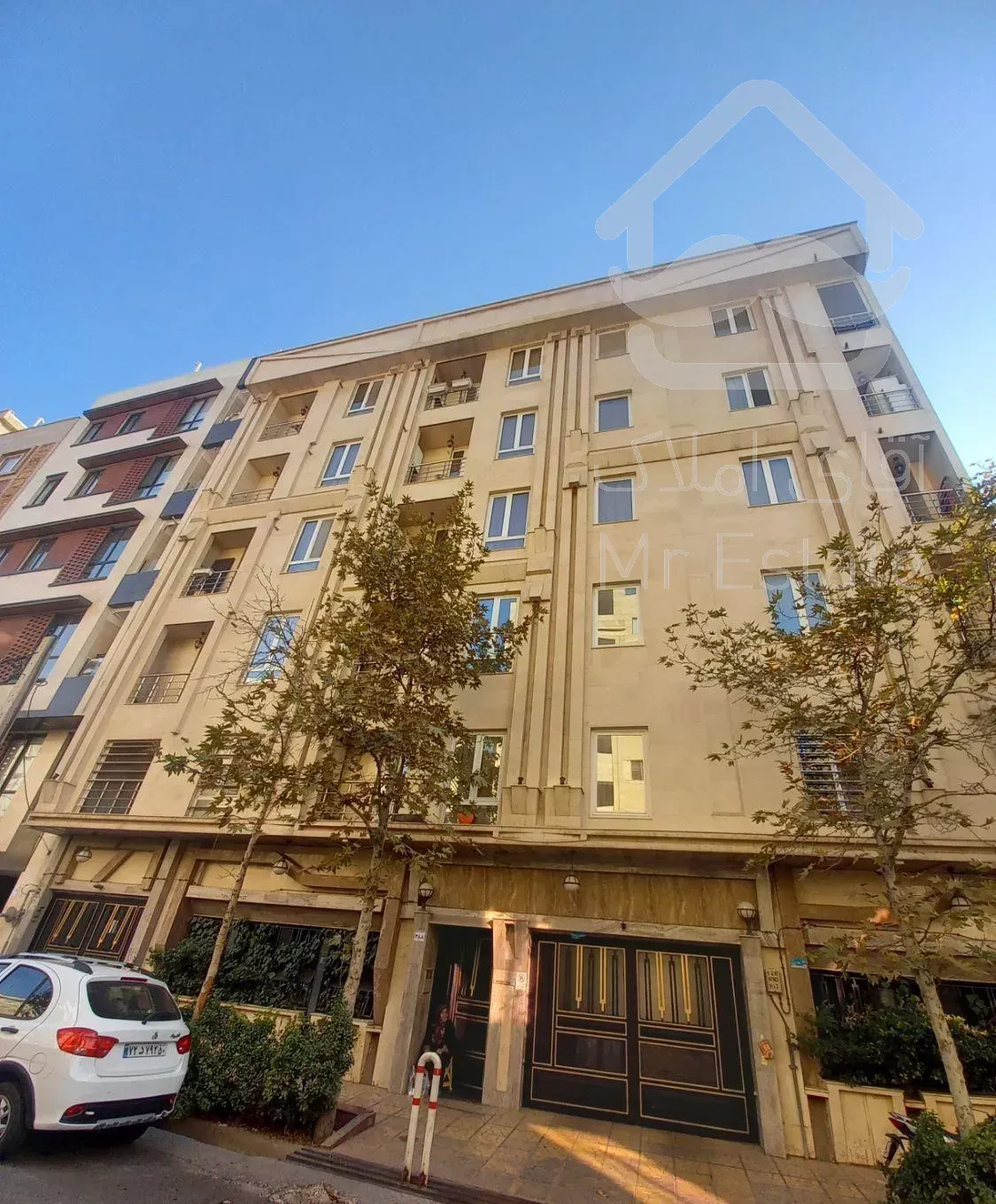 ۶۰متری فول امکانات شیک و خوش نقشه