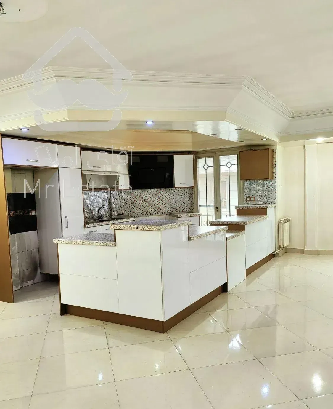 ۱۳۰ متر ۳ خواب تکواحدی در میرداماد اطلسی