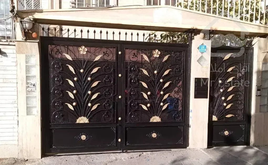 مقابل بوستان ارکیده بالای میدان ۶