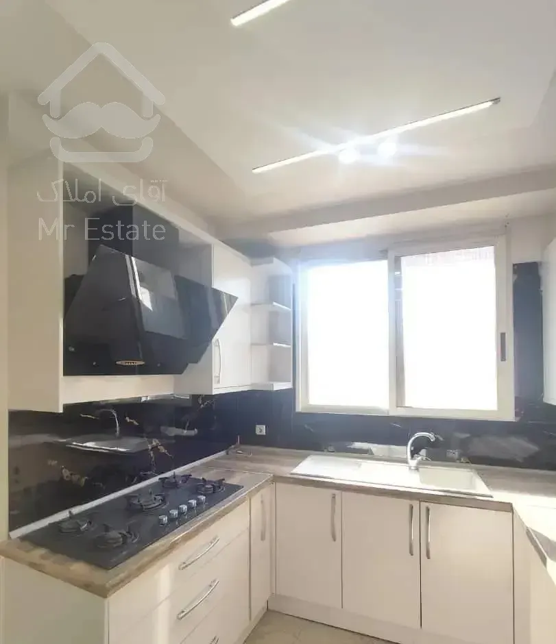 ۱۰۰متر خوش نقشه+نورگیر خطی روبه آفتاب+بازسازی شده