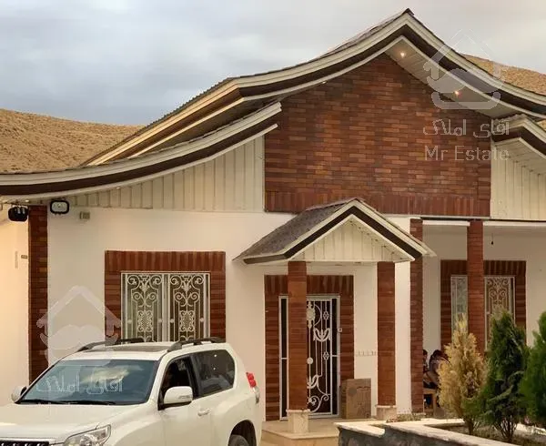 رودهن - مهرآباد  ١۶٠٠ متر زمین ١۴۴ متر بنا