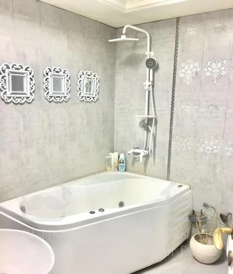 120 متری  شیک و تمیز/ ظفر