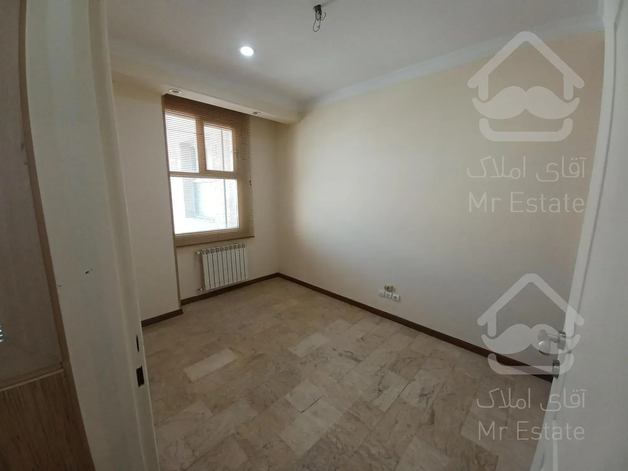 فروش آپارتمان موقعیت اداری فول صادقیه