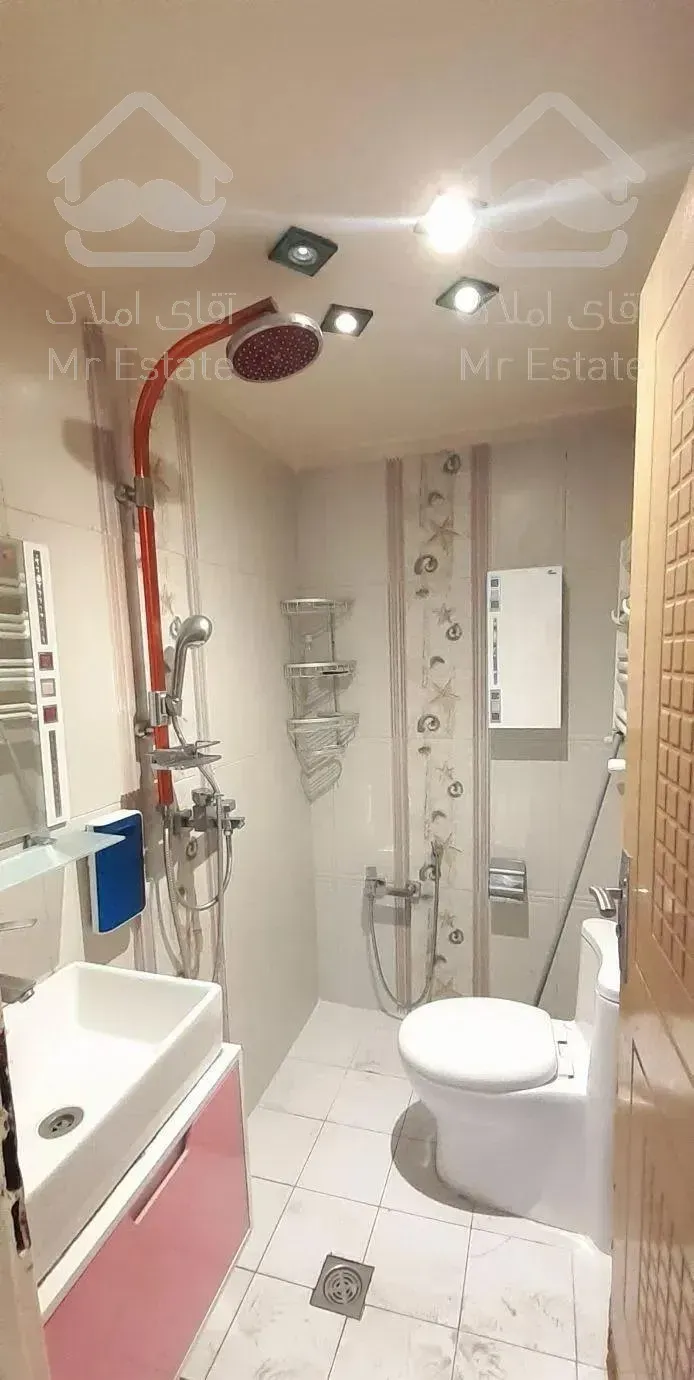 ۱۳۰ متر میرداماد (تخلیه)